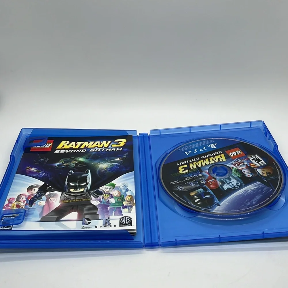 Sony PS4 Lego Star Wars Batman 3 Game Bundle